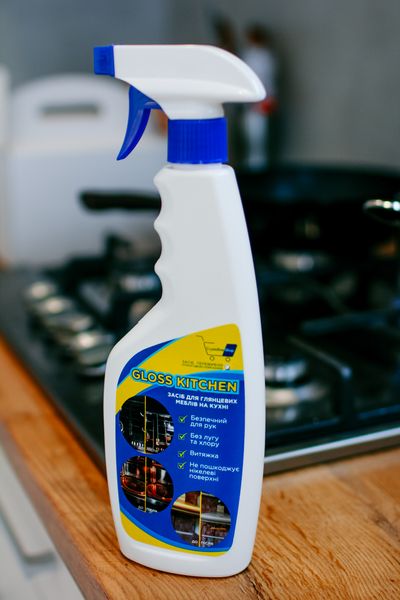 gloss kitchen- средство для мытья и чистки глянцевых фасадов 2579 фото