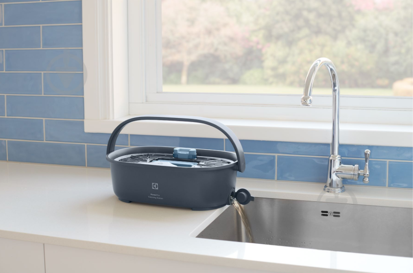 Stacja czyszcząca Electrolux PowerPro EPPCS2 do ssawek do czyszczenia na mokro 0004 zdjęcie Crystalline